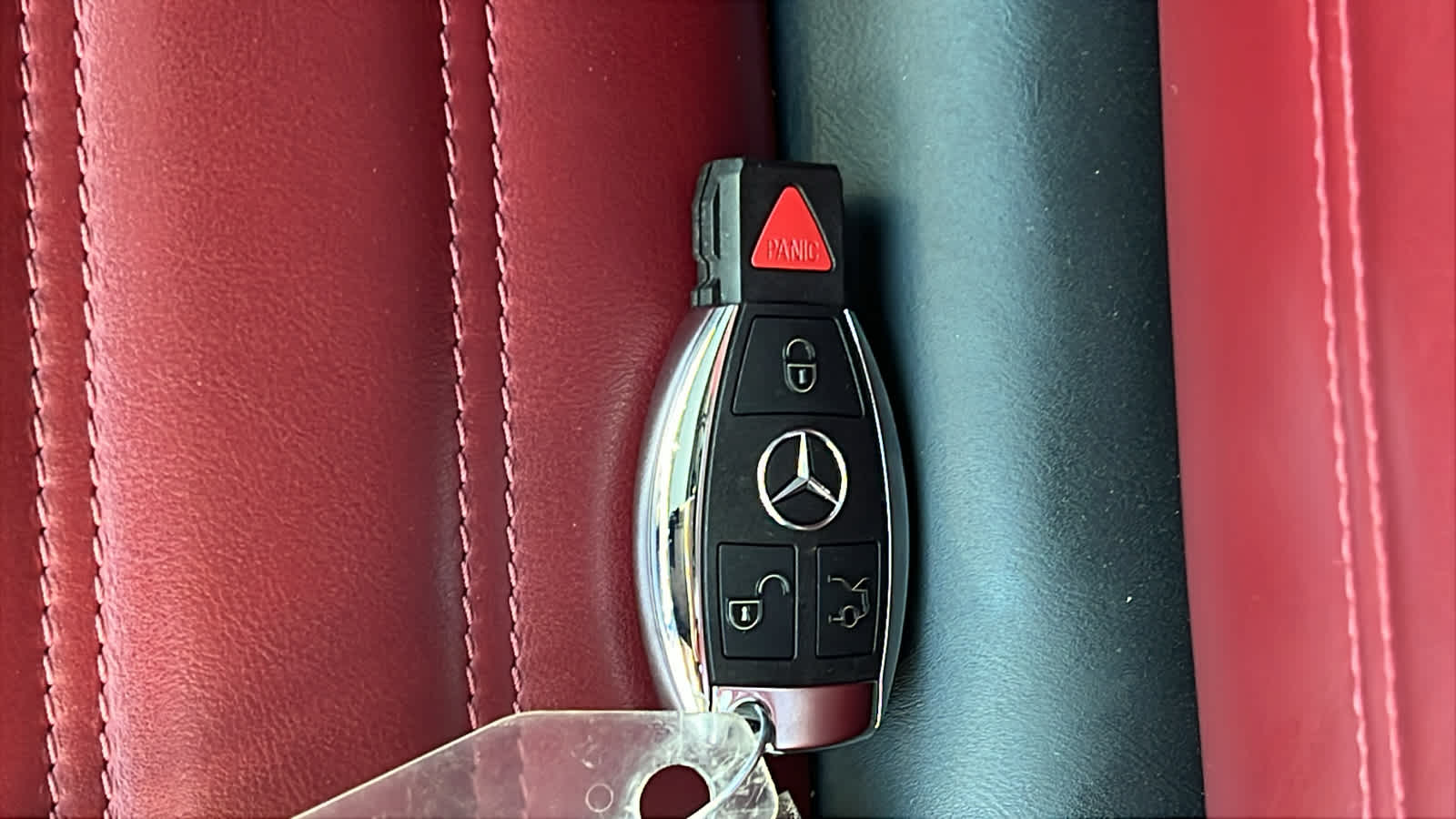 Thumbnail: 2017 Mercedes-Benz SLC - 26