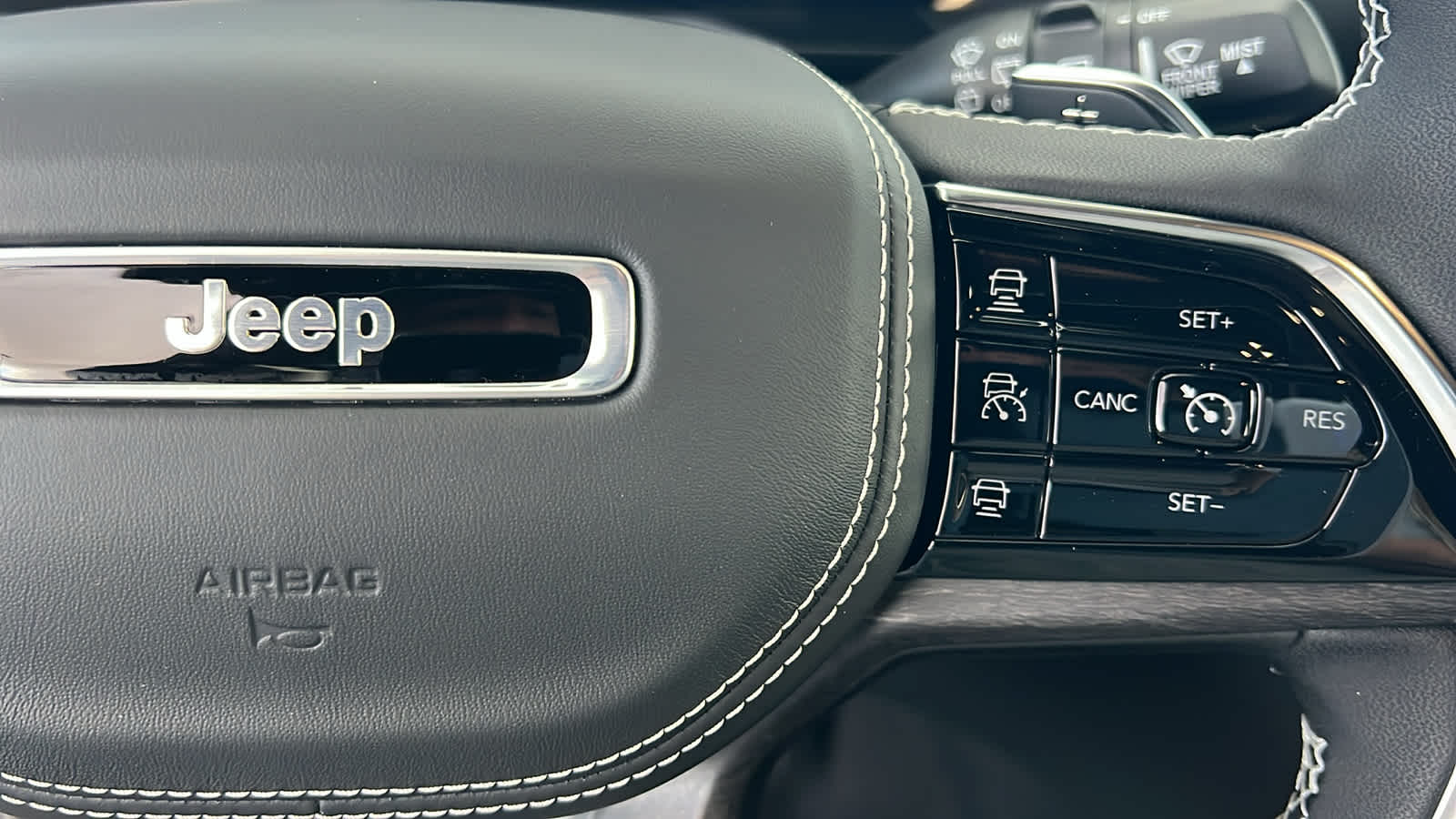 Thumbnail: 2025 Jeep Grand Cherokee L - 20