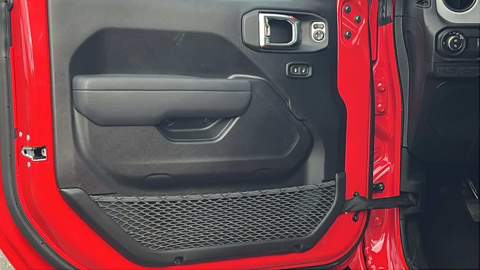 Thumbnail: 2025 Jeep Gladiator - 23