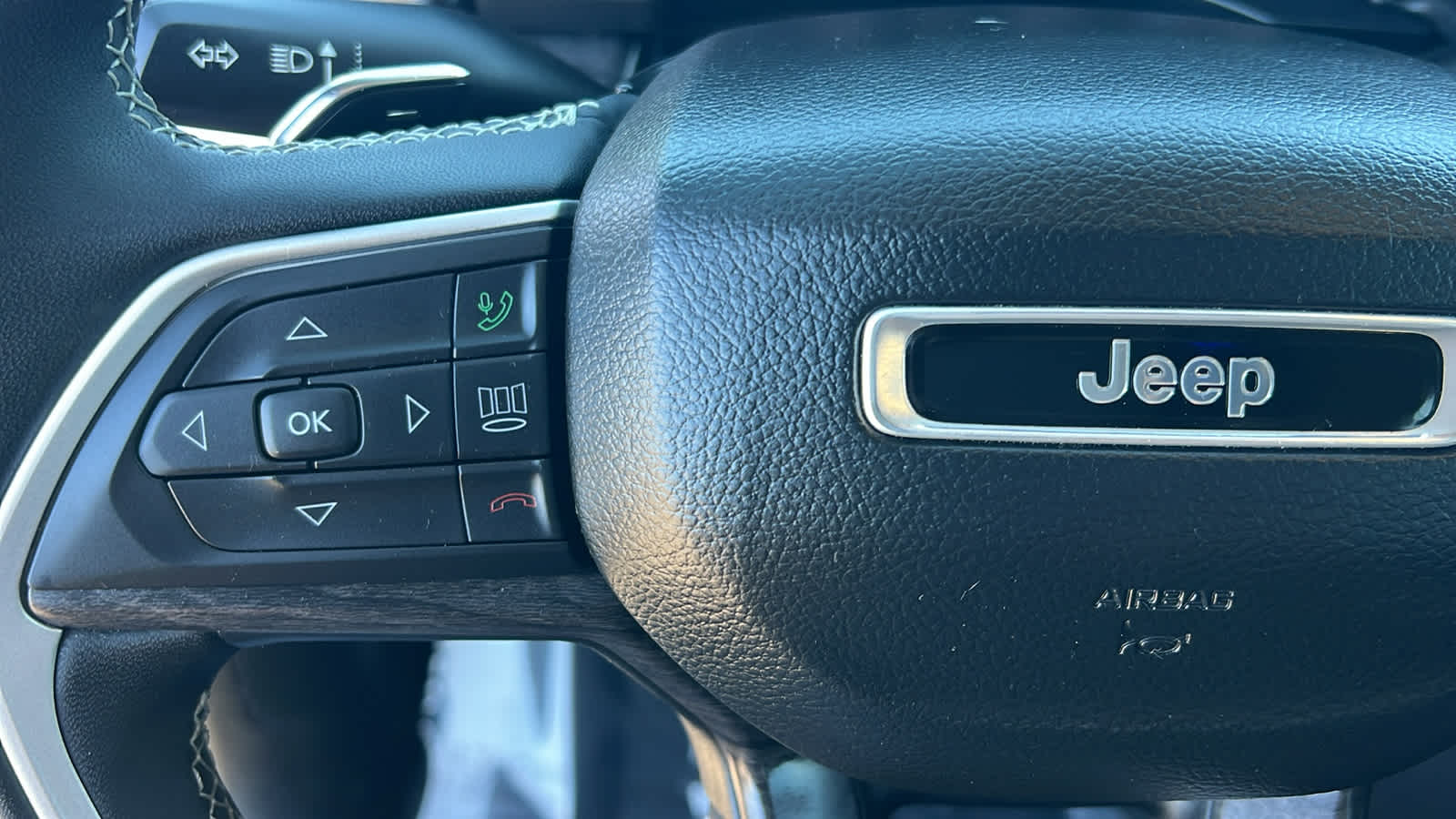 Thumbnail: 2023 Jeep Grand Cherokee - 19