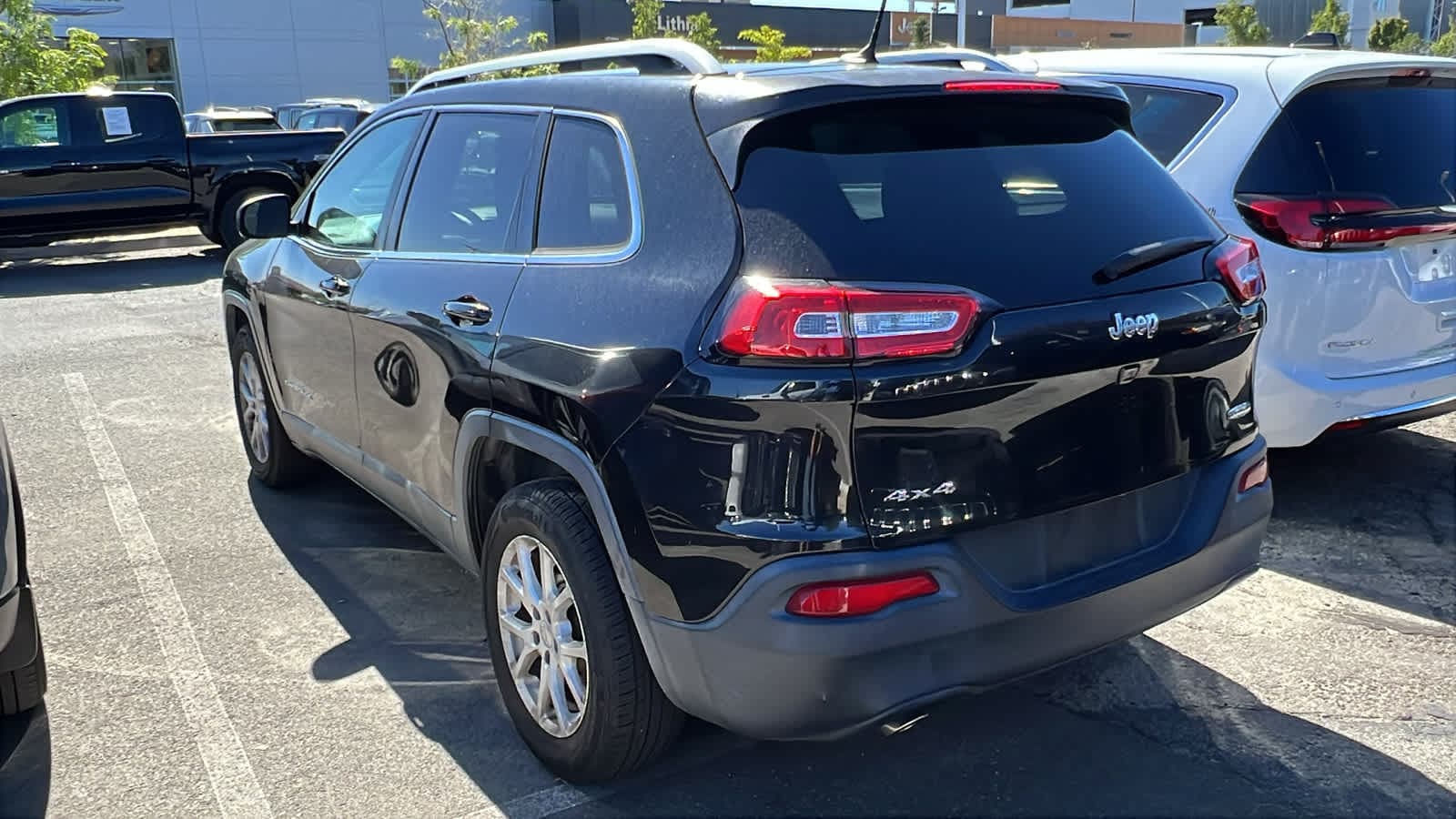 Thumbnail: 2015 Jeep Cherokee - 10