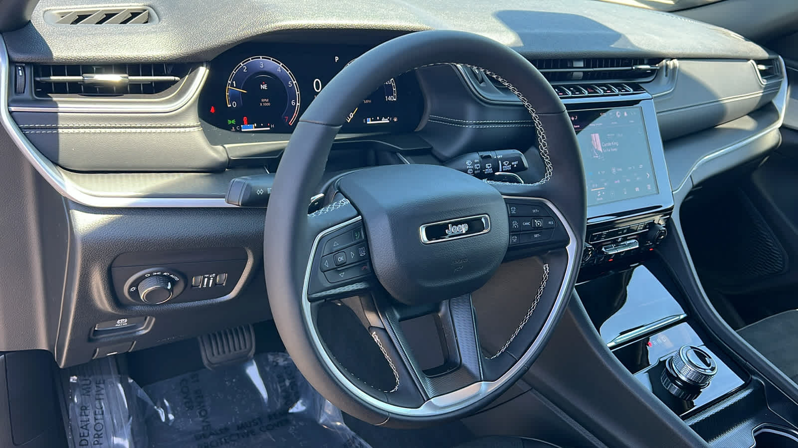 Thumbnail: 2025 Jeep Grand Cherokee L - 10