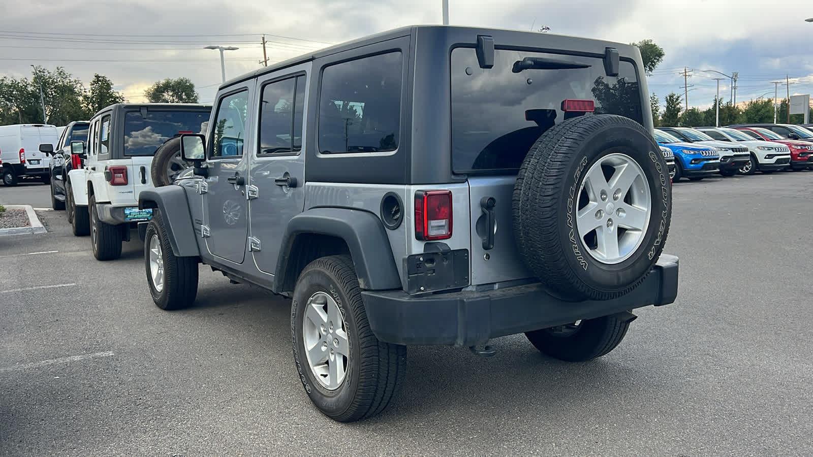 Thumbnail: 2015 Jeep Wrangler - 7