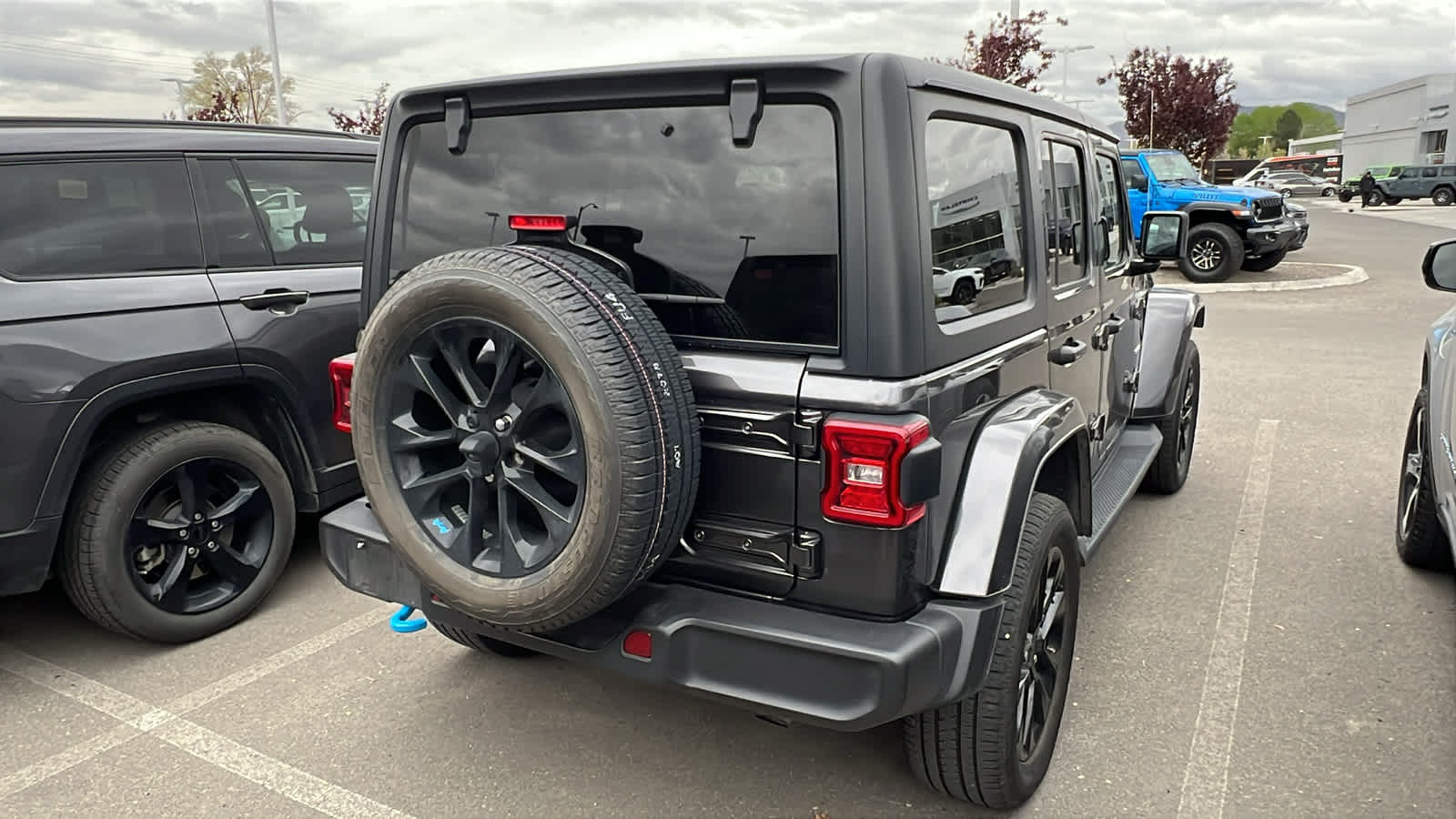 Thumbnail: 2023 Jeep Wrangler - 7