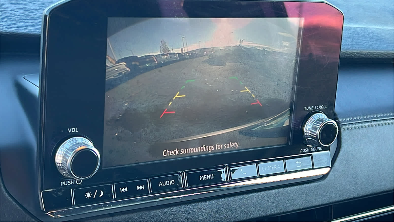 Thumbnail: 2022 Mitsubishi Outlander - 16