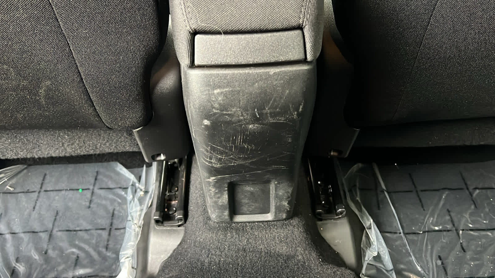 Thumbnail: 2021 Jeep Renegade - 25