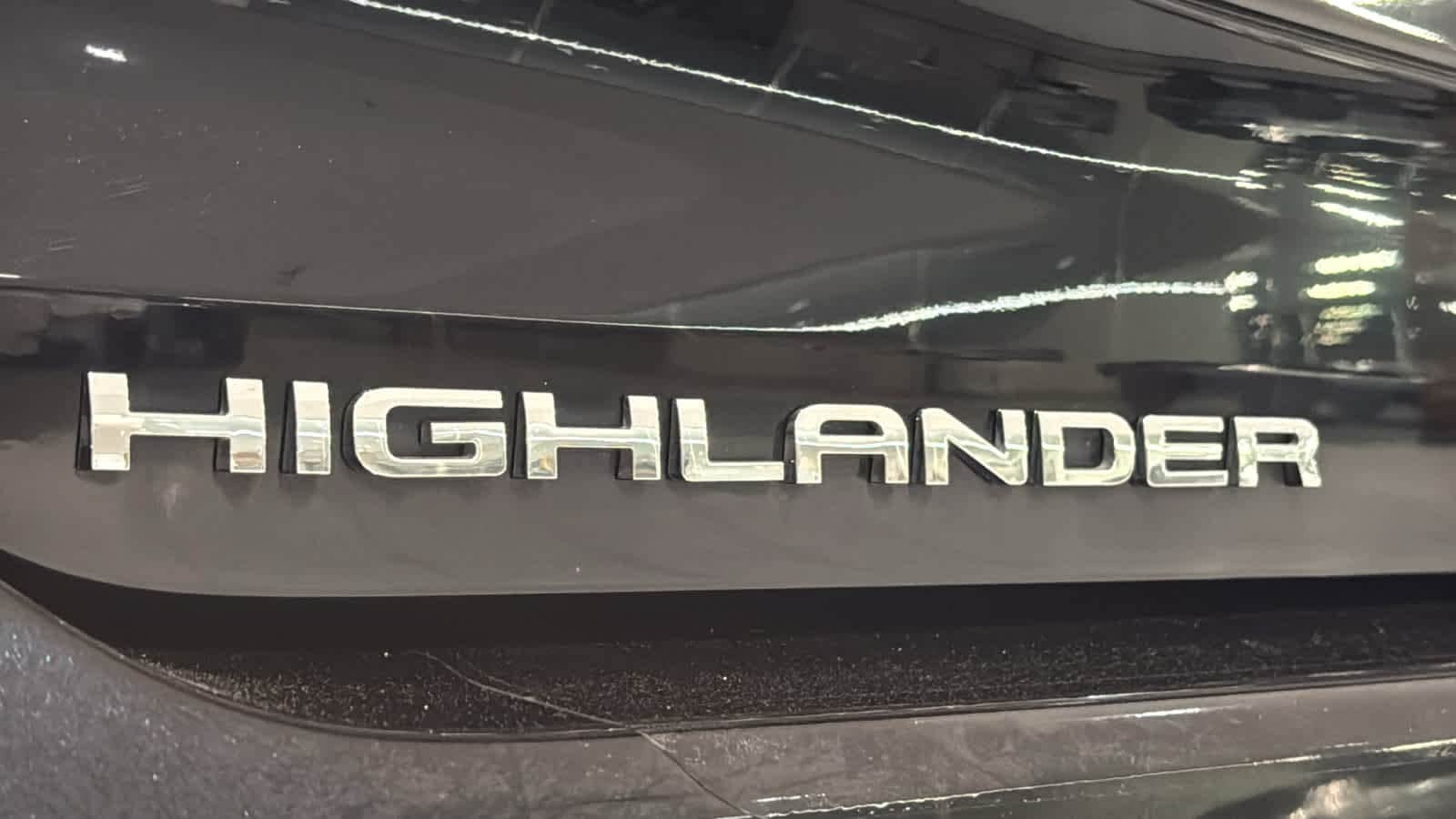 Thumbnail: 2021 Toyota Highlander - 28