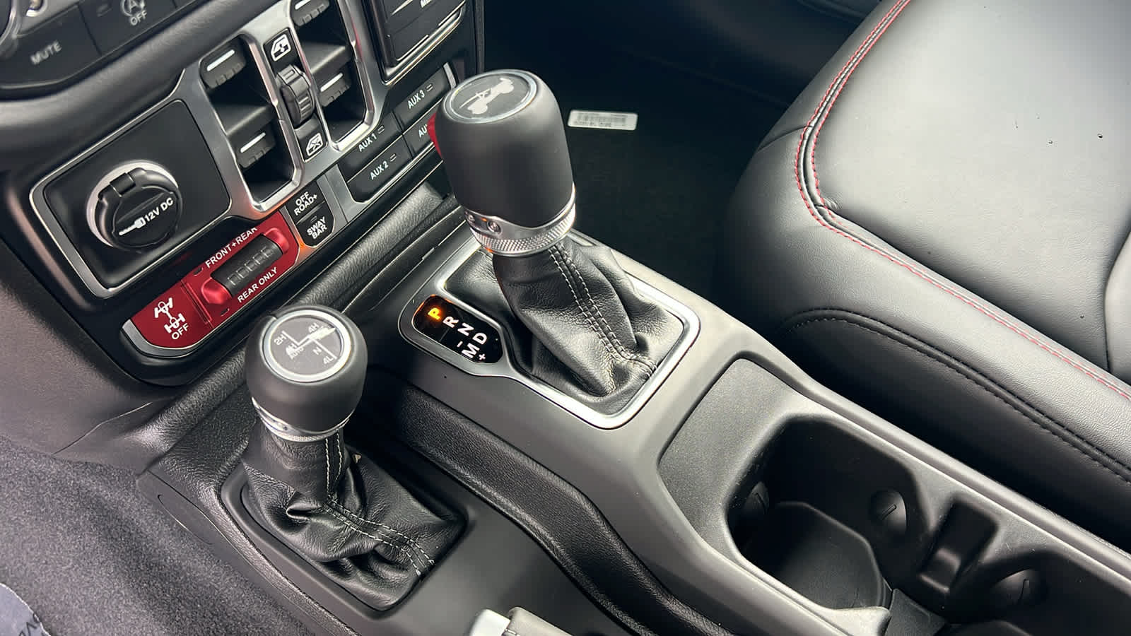 Thumbnail: 2026 Jeep Wrangler - 13
