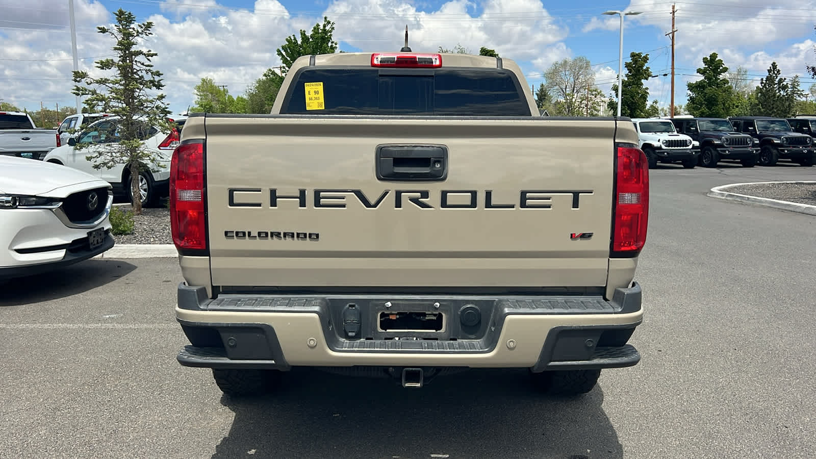 Thumbnail: 2022 Chevrolet Colorado - 6