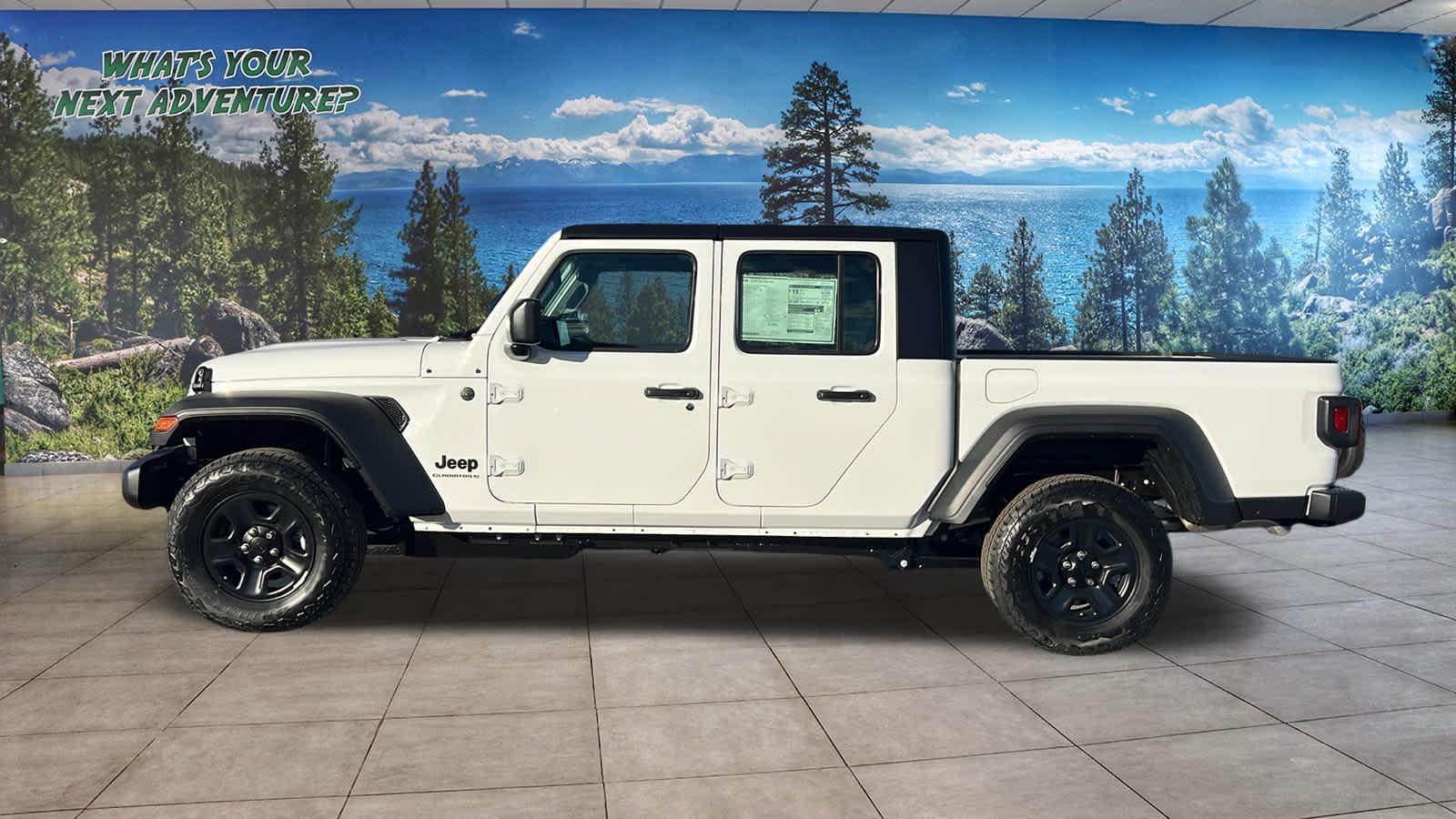 Thumbnail: 2026 Jeep Gladiator - 8