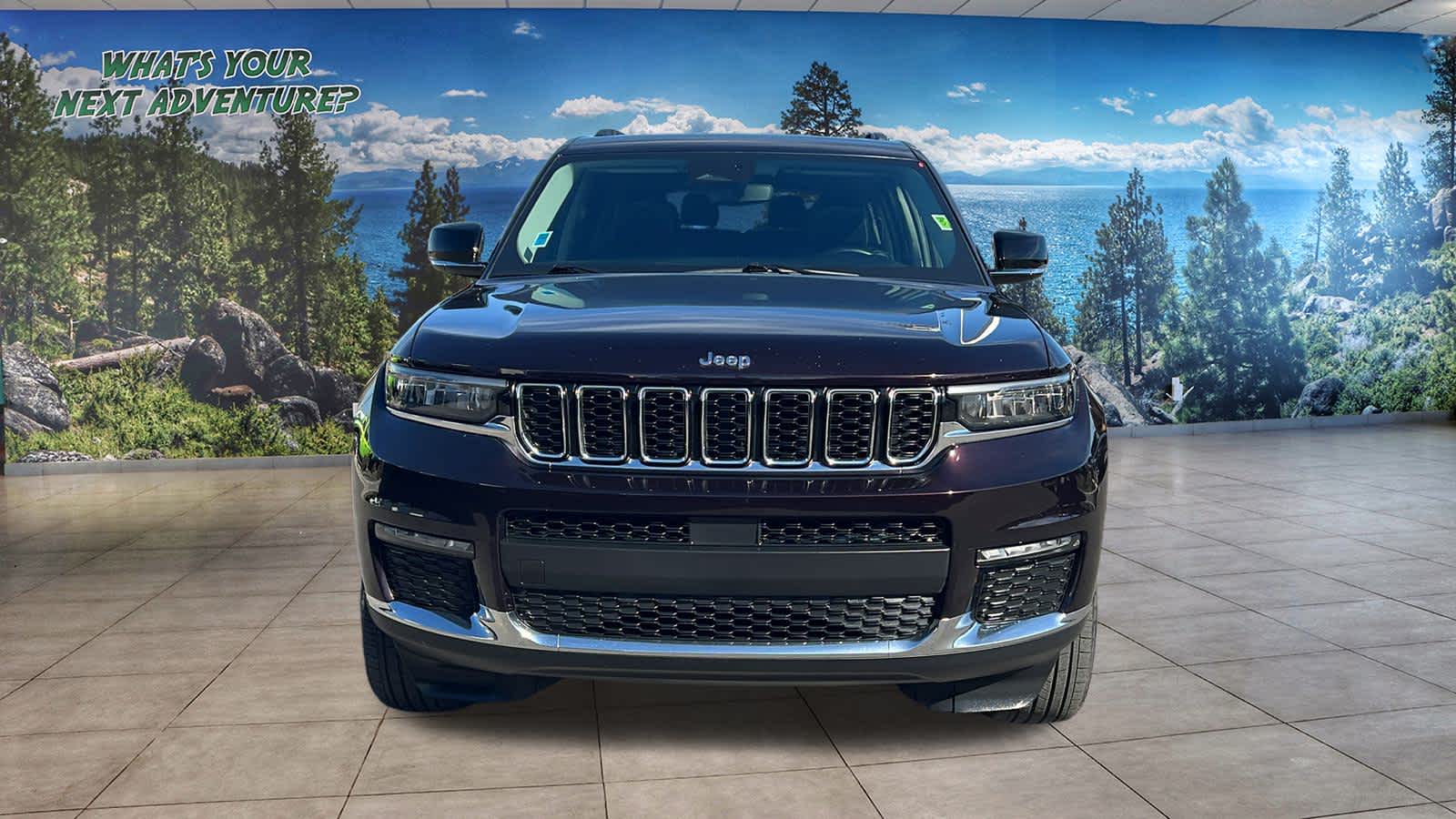 2022 Jeep Grand Cherokee Limited photo 2