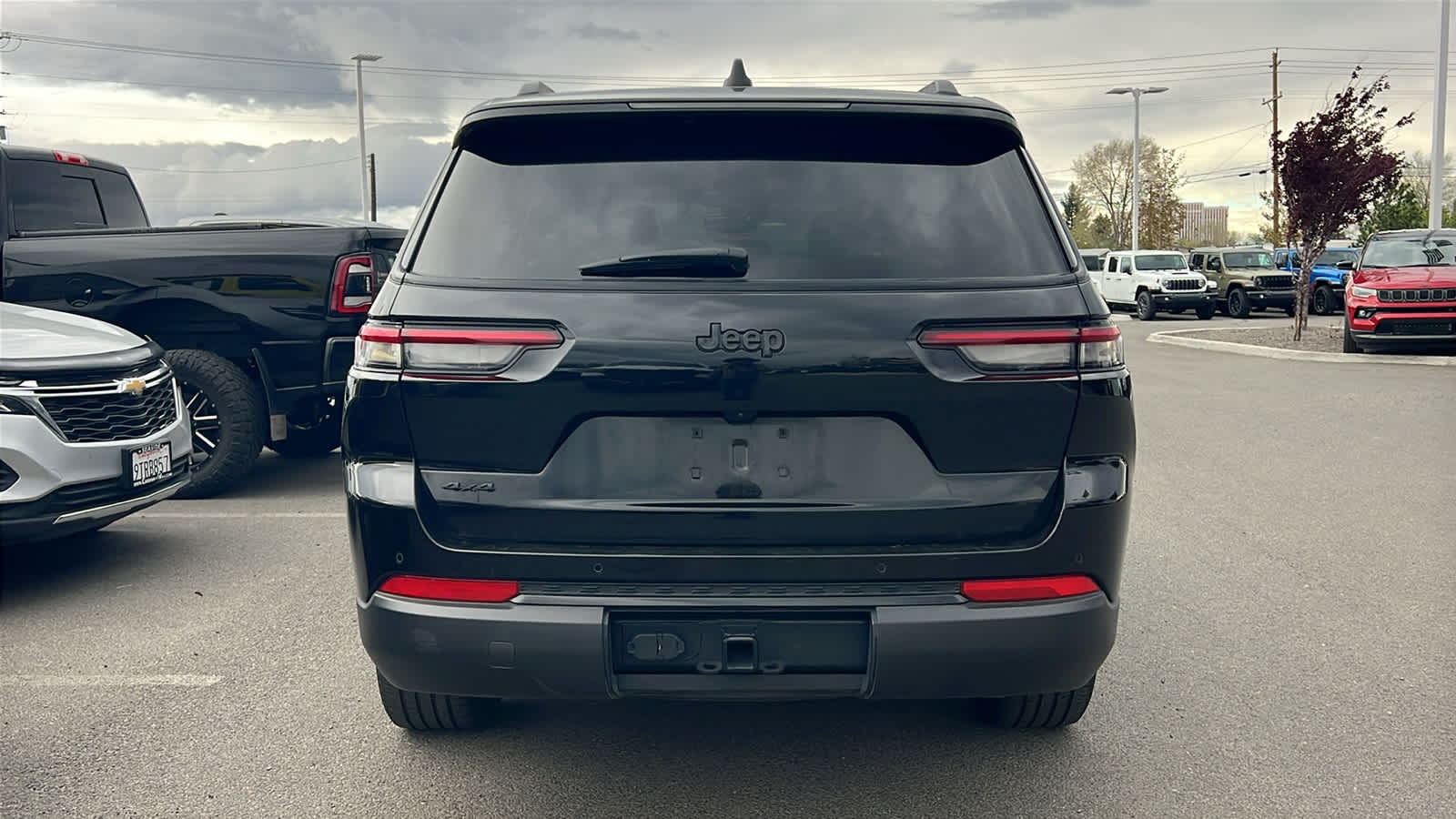 Thumbnail: 2024 Jeep Grand Cherokee L - 6