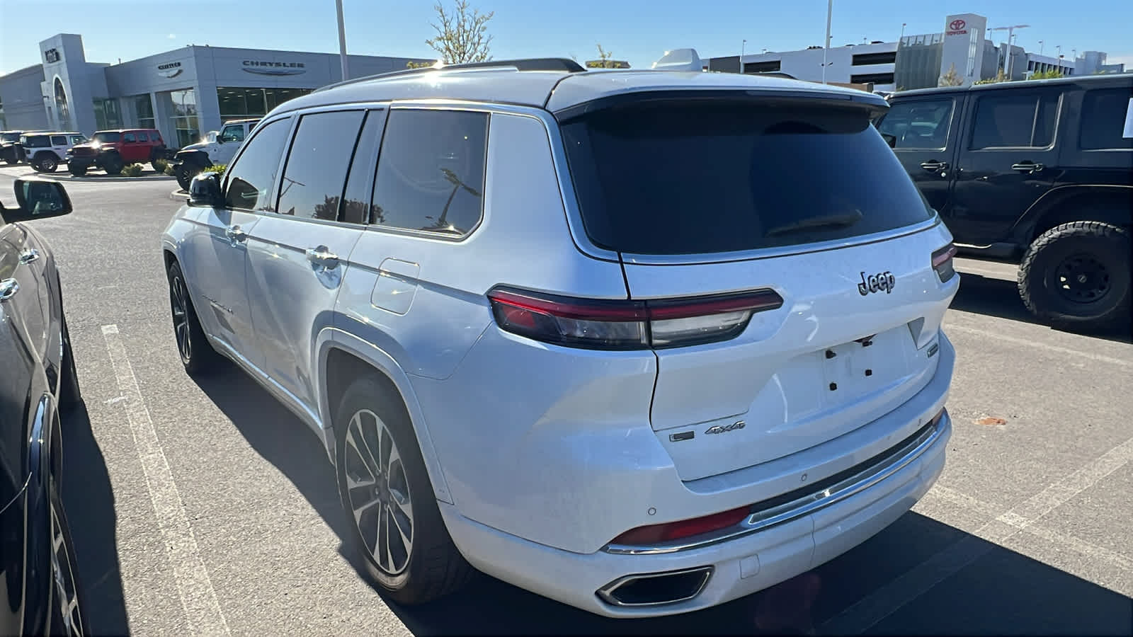 Thumbnail: 2023 Jeep Grand Cherokee - 9