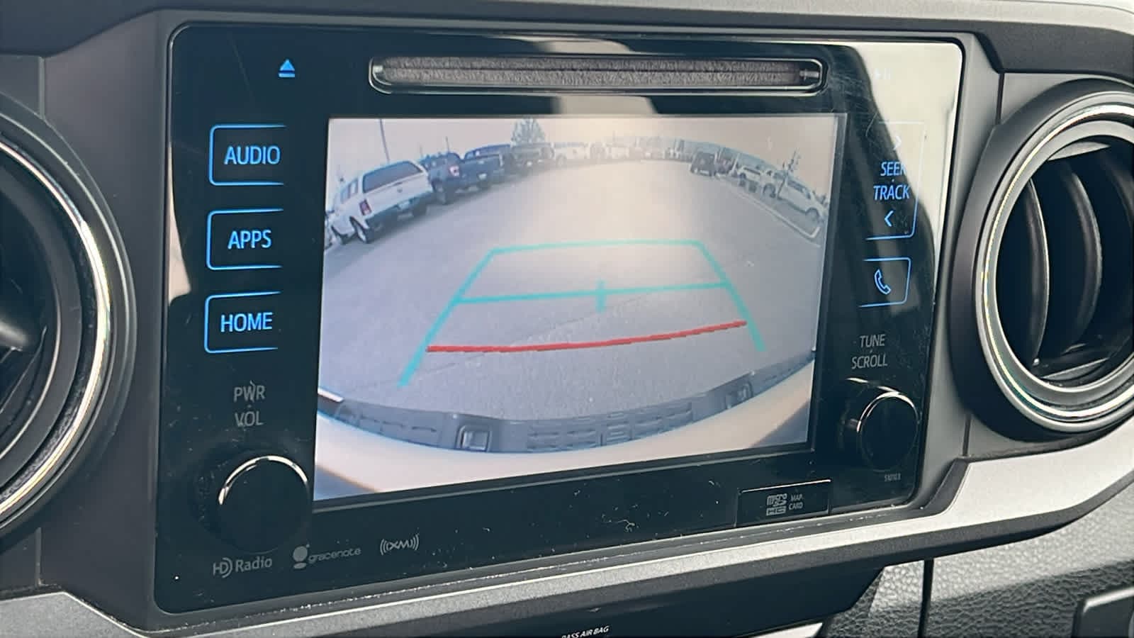 Thumbnail: 2018 Toyota Tacoma - 16