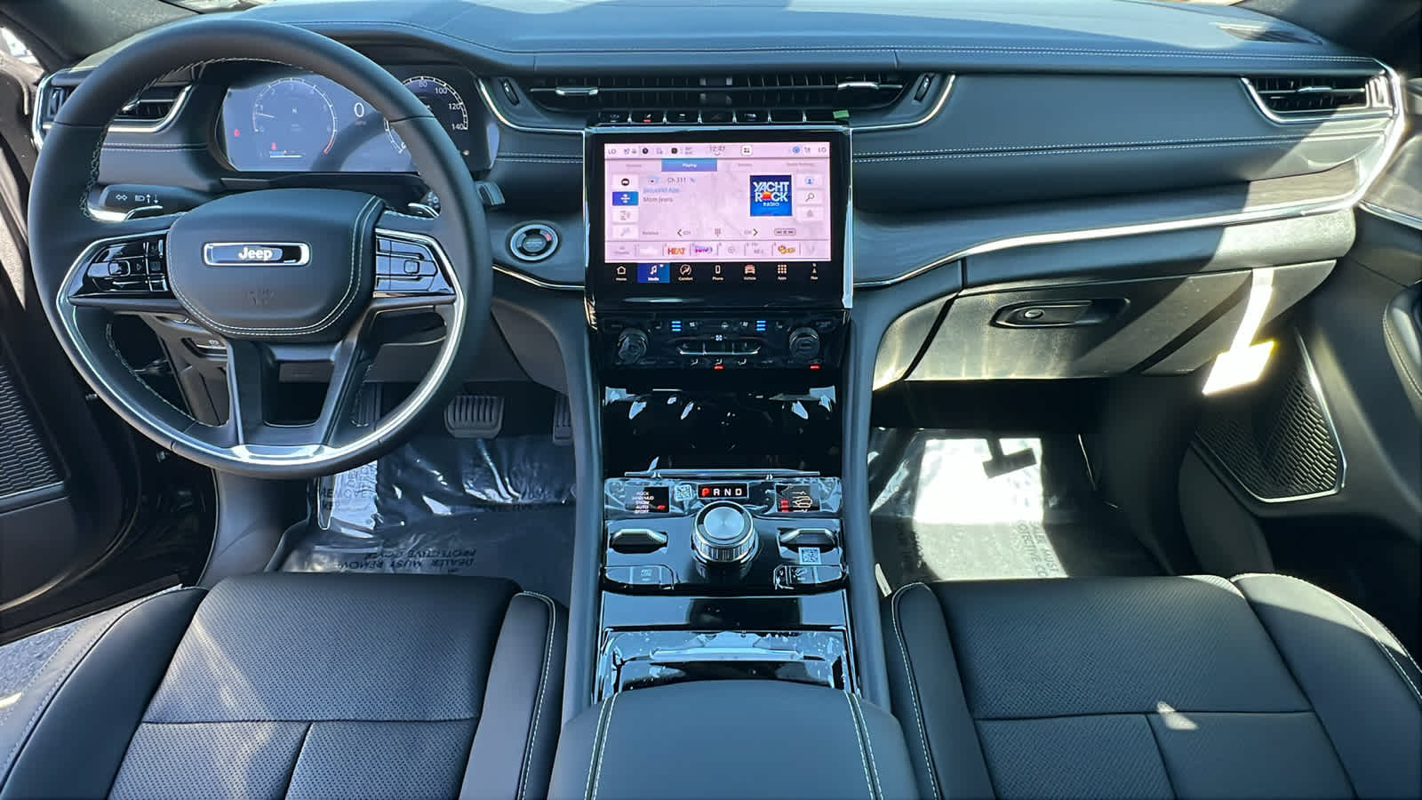 Thumbnail: 2025 Jeep Grand Cherokee - 26