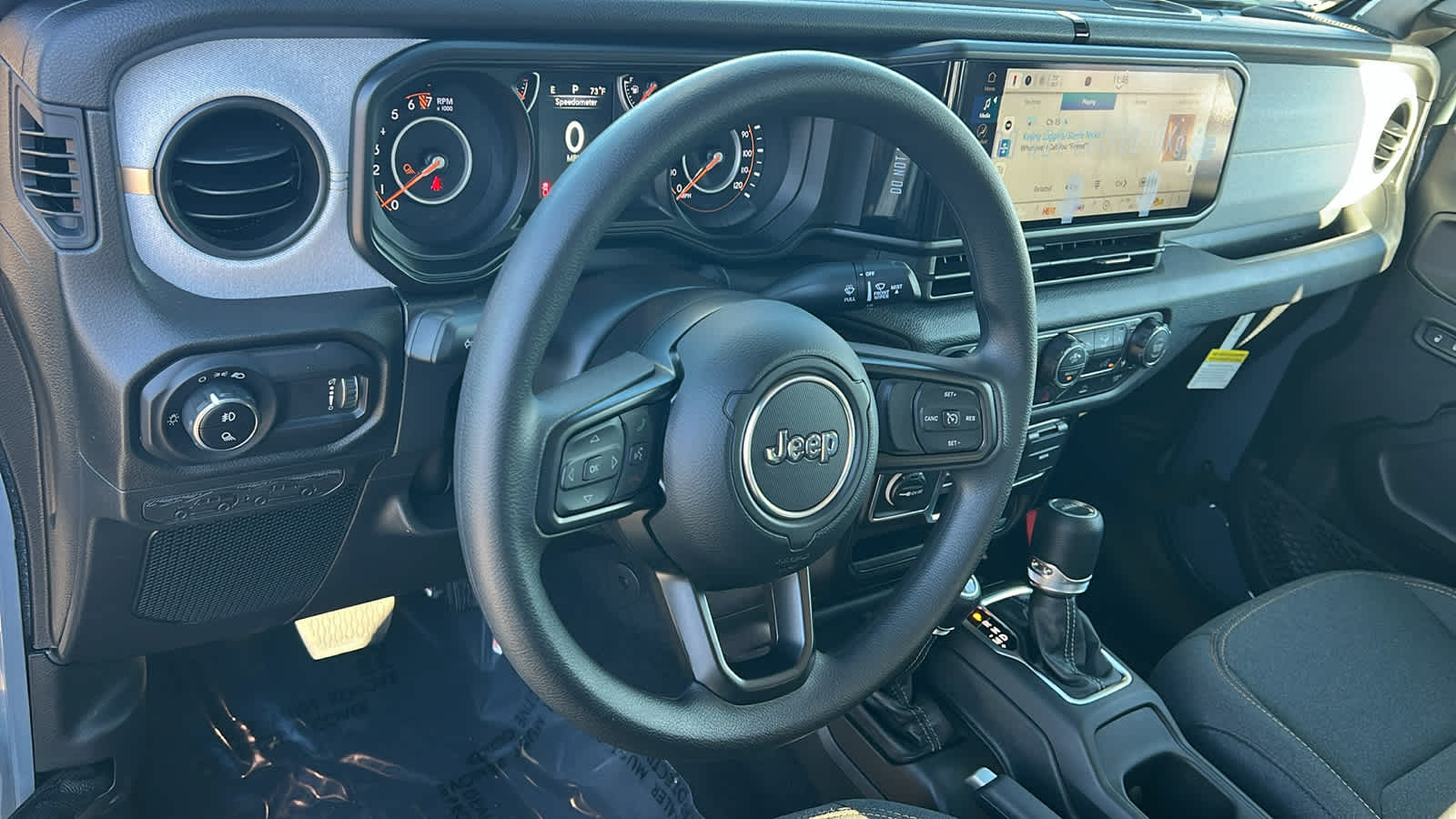 Thumbnail: 2026 Jeep Gladiator - 10