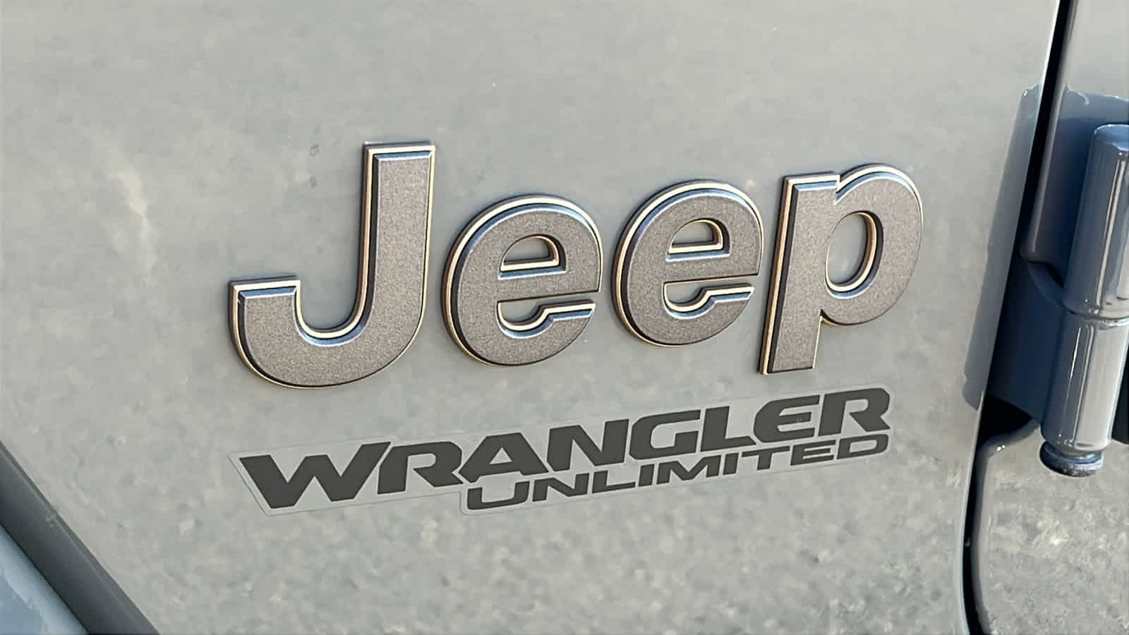 Thumbnail: 2021 Jeep Wrangler - 28