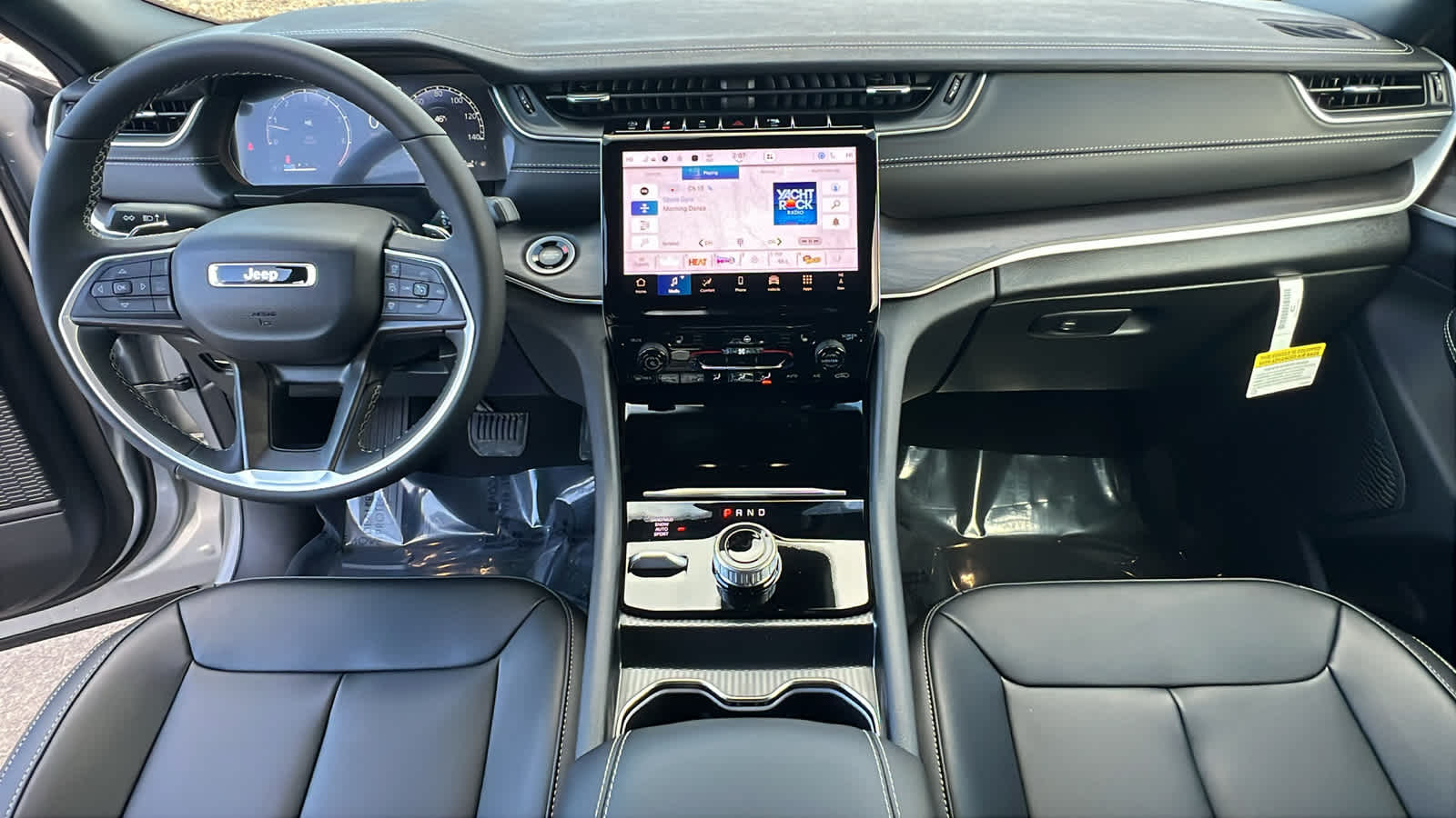 Thumbnail: 2025 Jeep Grand Cherokee - 26