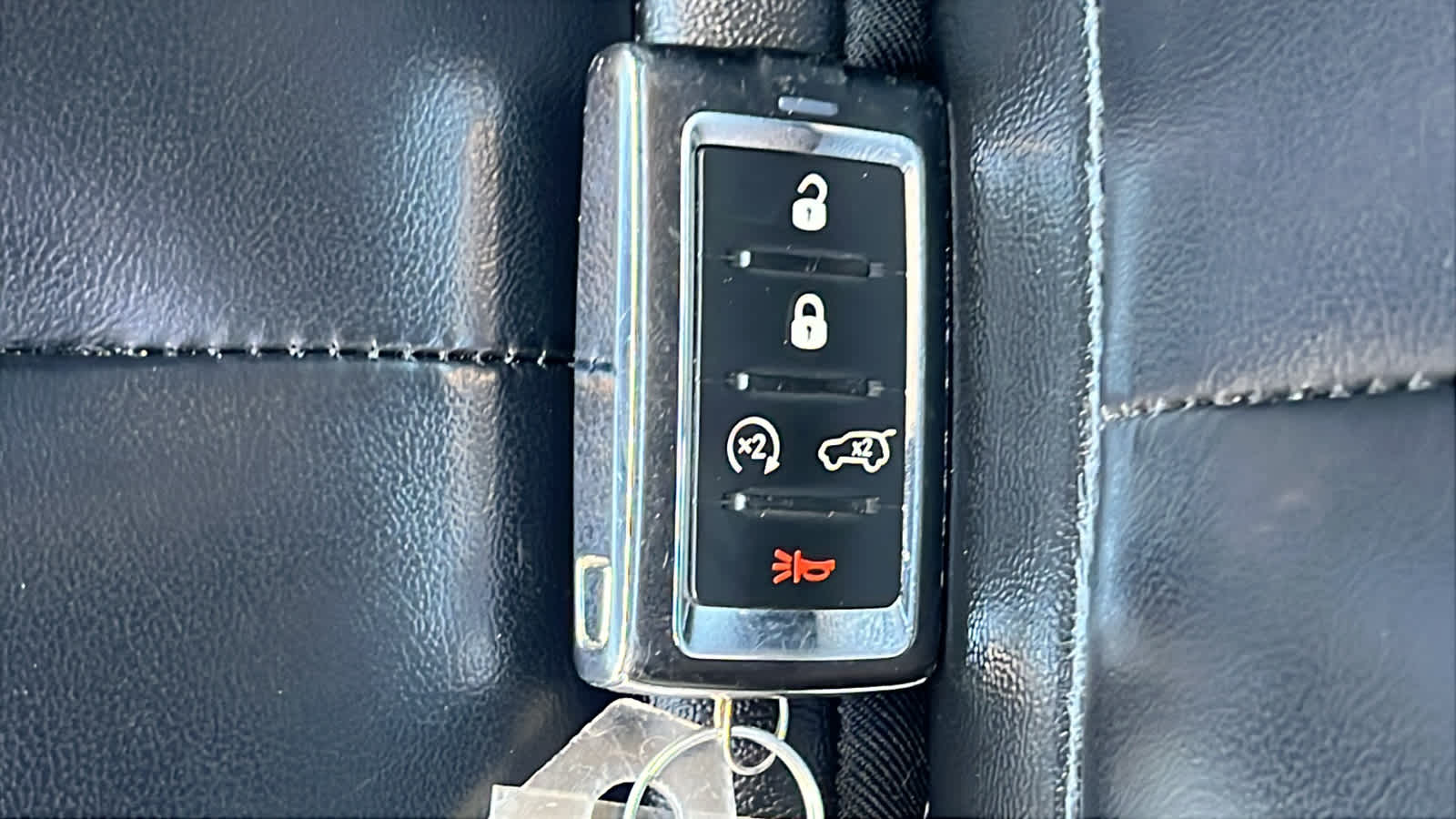 Thumbnail: 2022 Jeep Grand Cherokee - 29