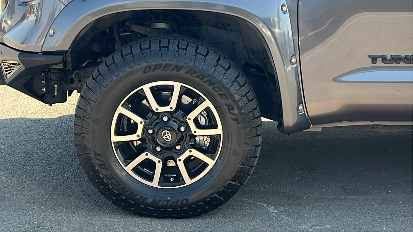 Thumbnail: 2017 Toyota Tundra - 9