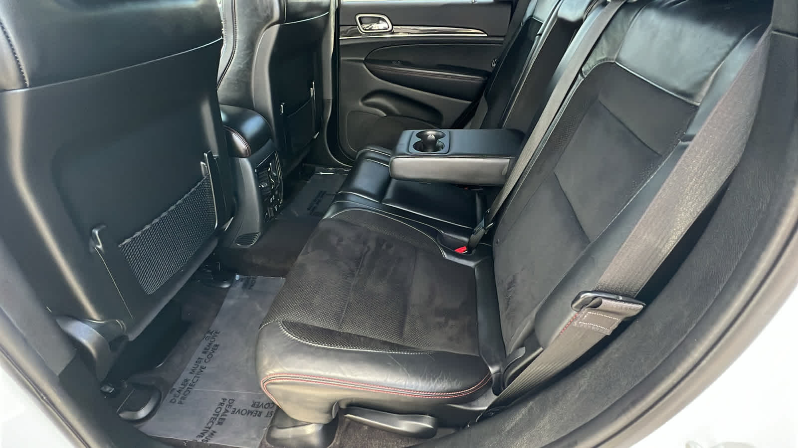 Thumbnail: 2018 Jeep Grand Cherokee - 24