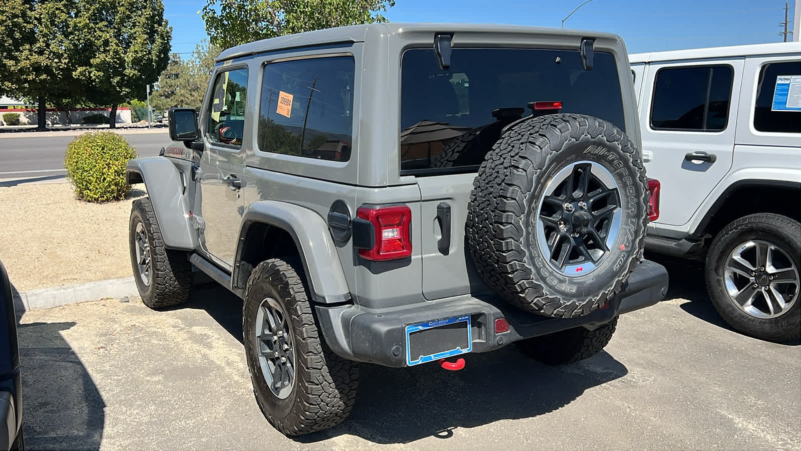 Thumbnail: 2022 Jeep Wrangler - 8