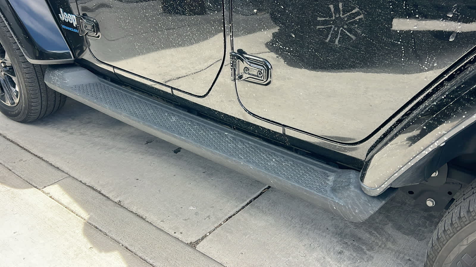 Thumbnail: 2023 Jeep Wrangler - 10