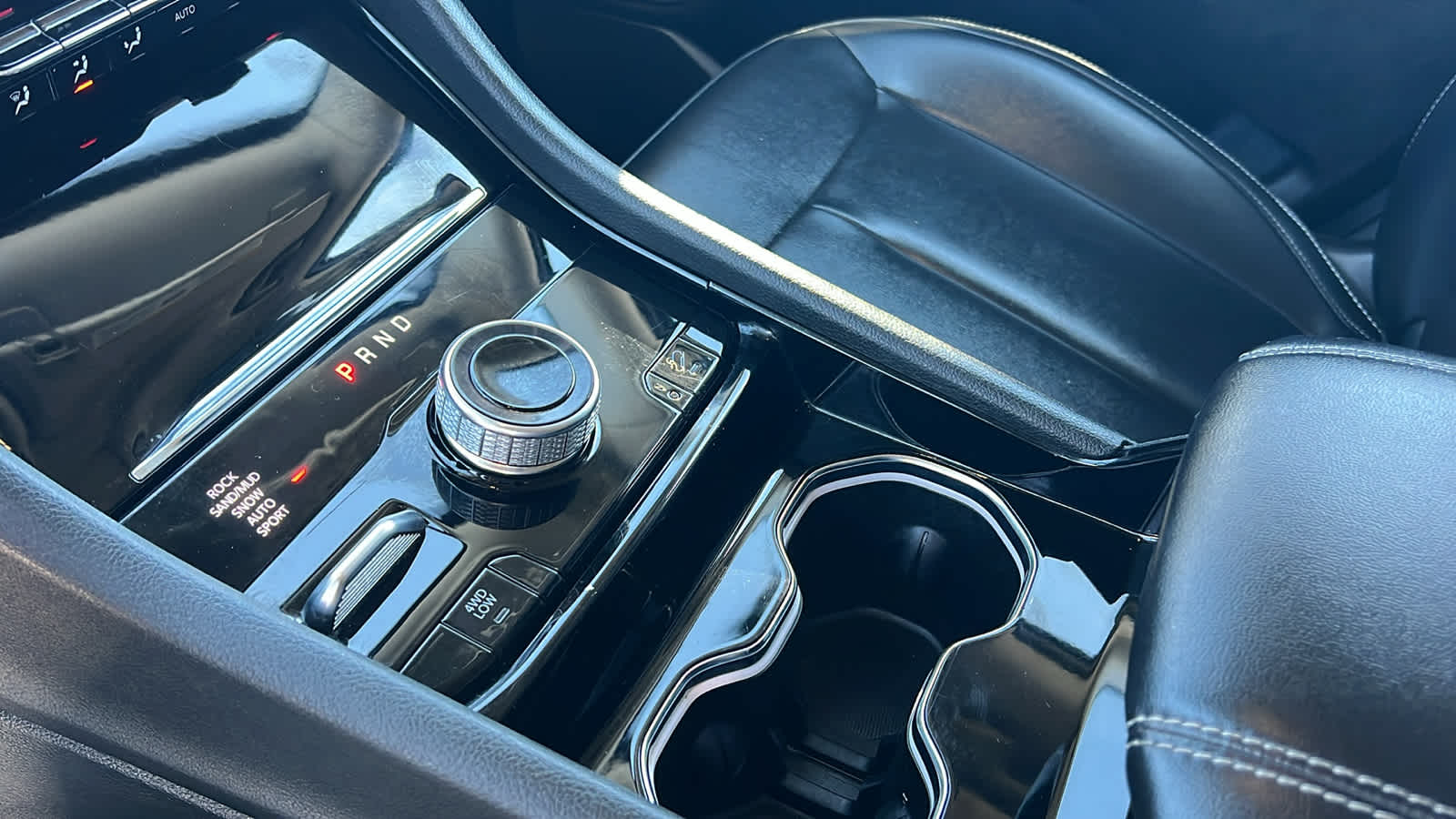2023 Jeep Grand Cherokee 4xe 13