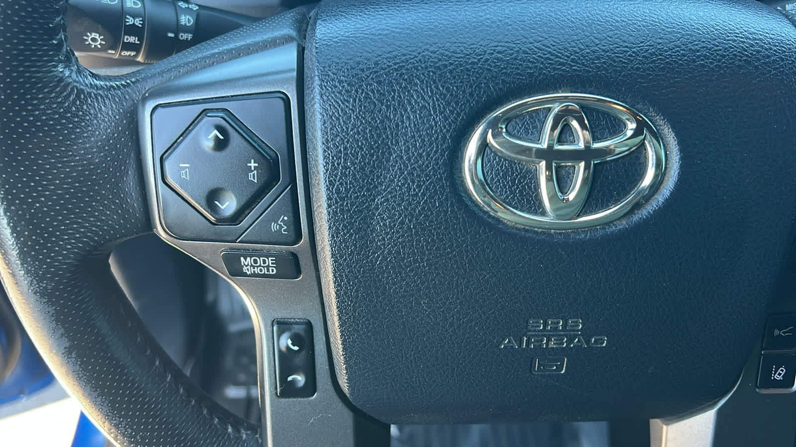Thumbnail: 2018 Toyota Tacoma - 18