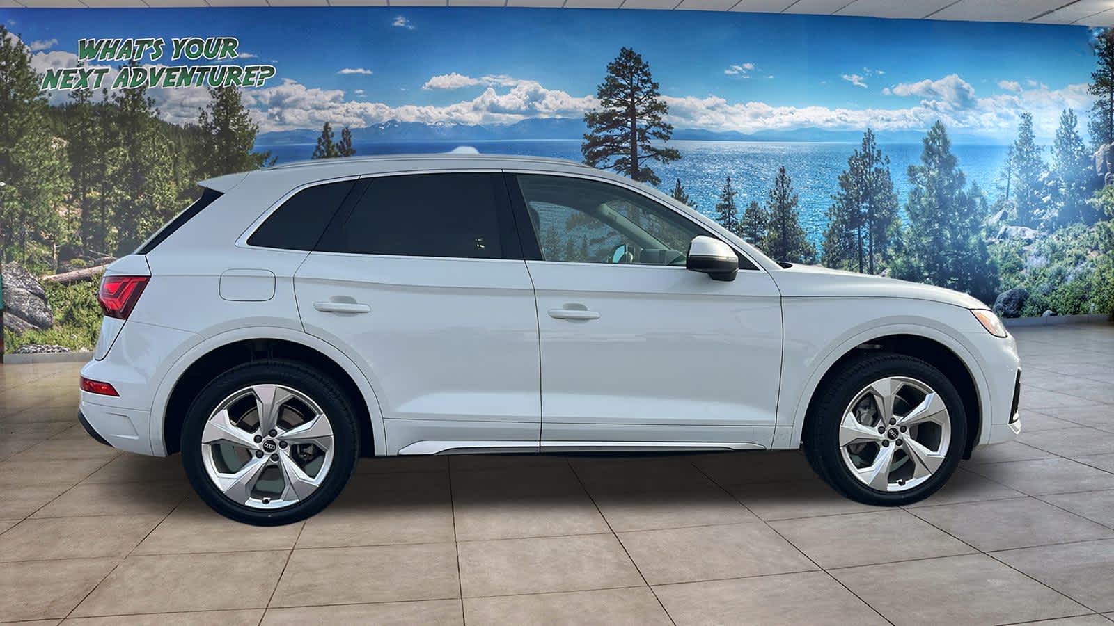 Thumbnail: 2021 Audi Q5 - 4