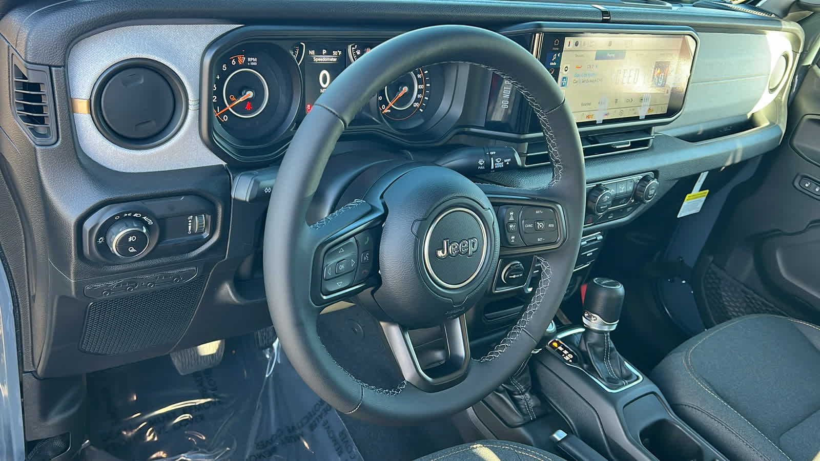 Thumbnail: 2026 Jeep Gladiator - 10