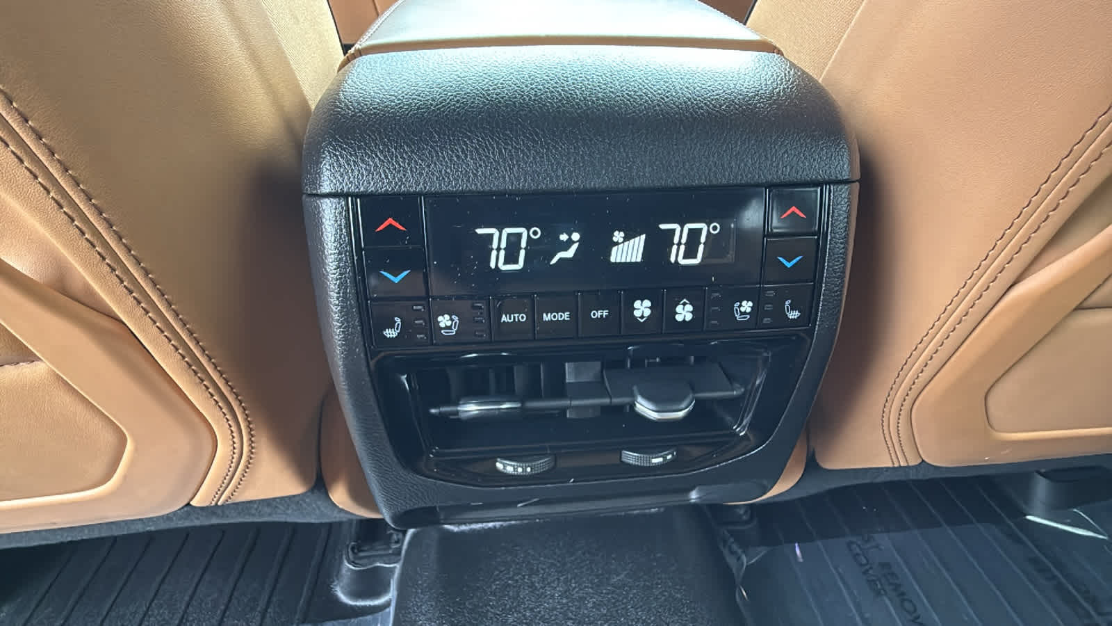 Thumbnail: 2022 Jeep Grand Cherokee - 25