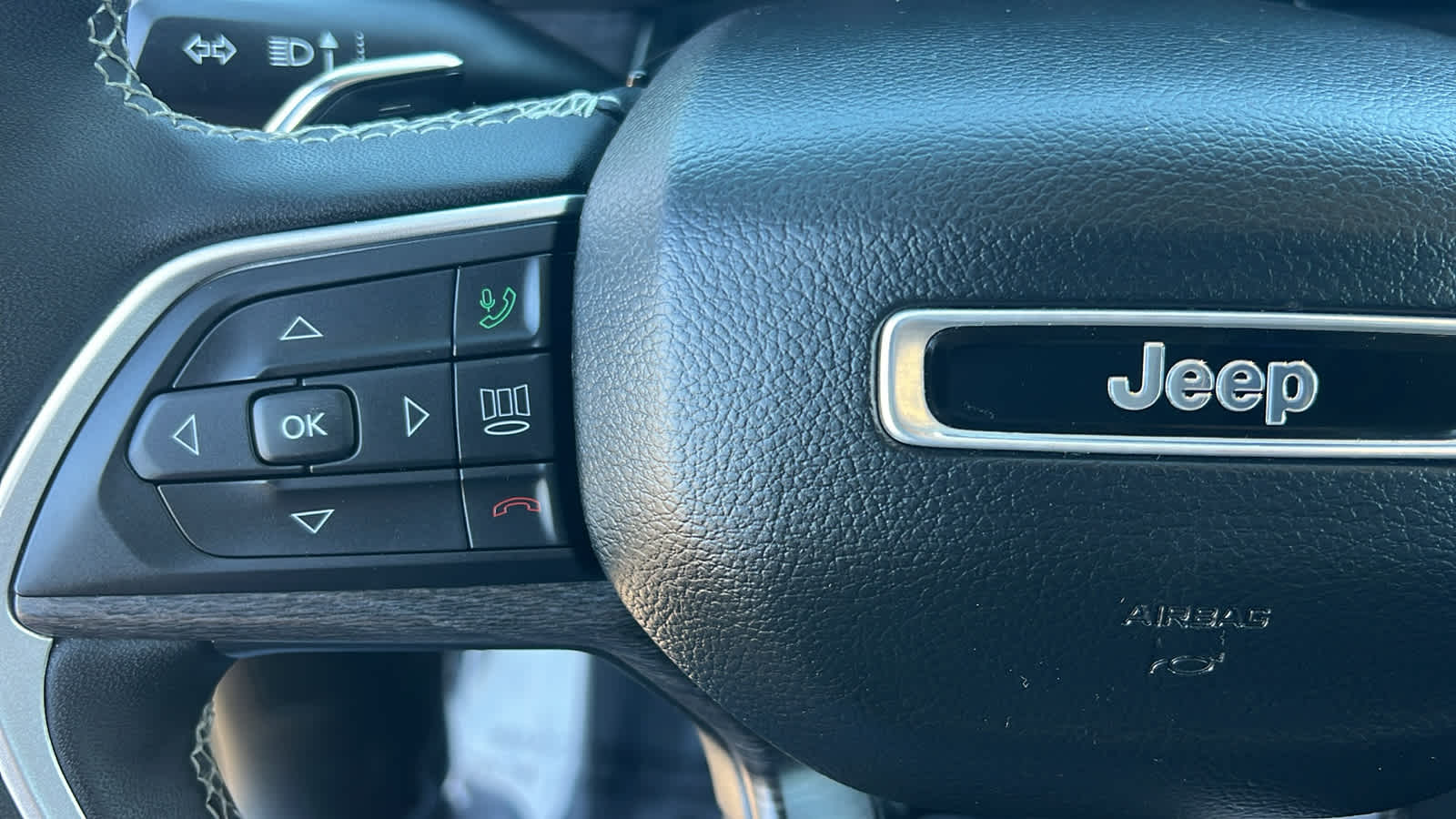 Thumbnail: 2023 Jeep Grand Cherokee - 19