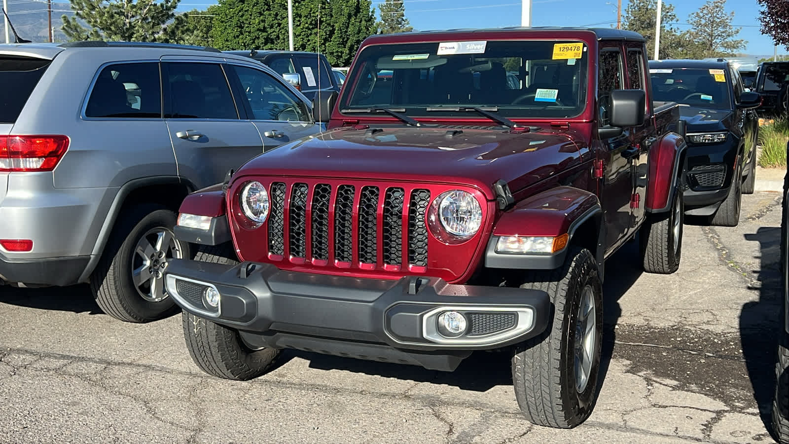 2022 Jeep Gladiator Sport S's photo