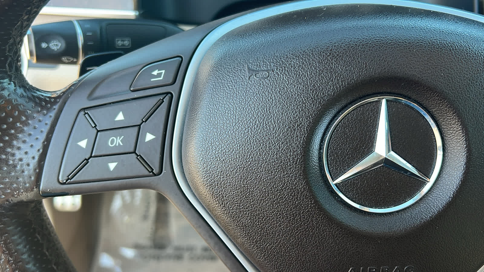 Thumbnail: 2014 Mercedes-Benz E-Class - 19