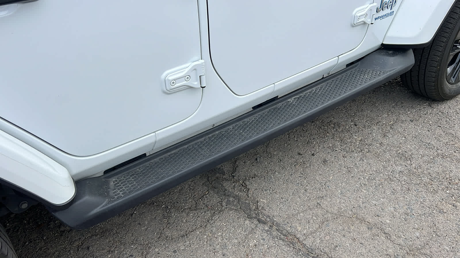 Thumbnail: 2022 Jeep Wrangler - 8