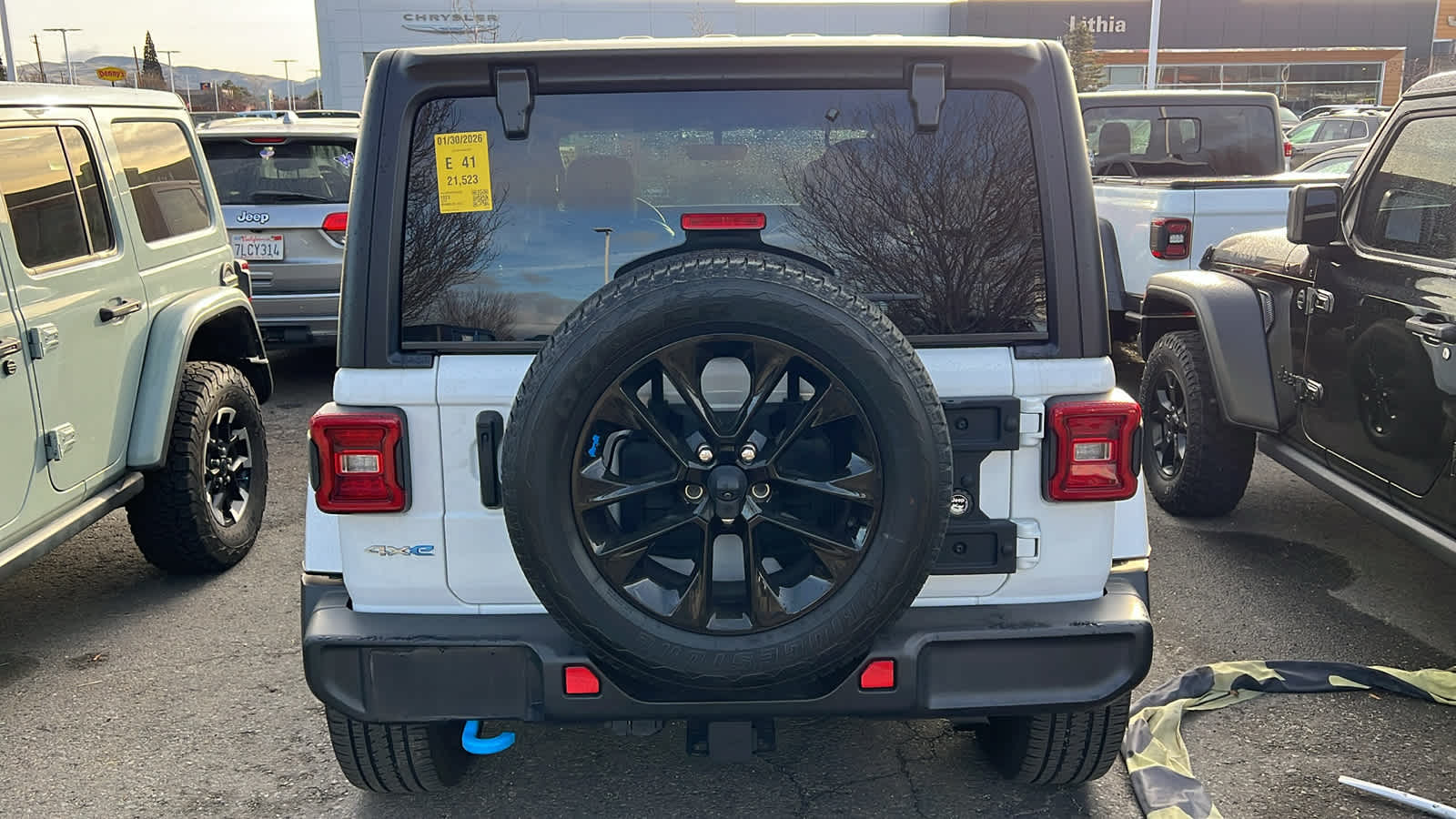 Thumbnail: 2023 Jeep Wrangler - 8