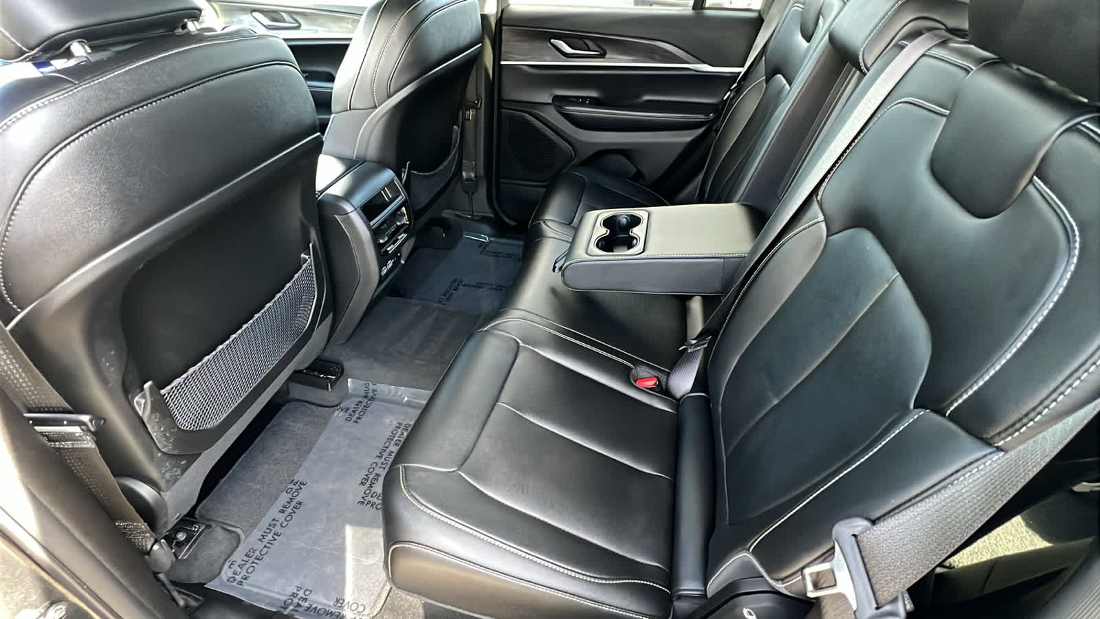 2023 Jeep Grand Cherokee Limited Edition 24