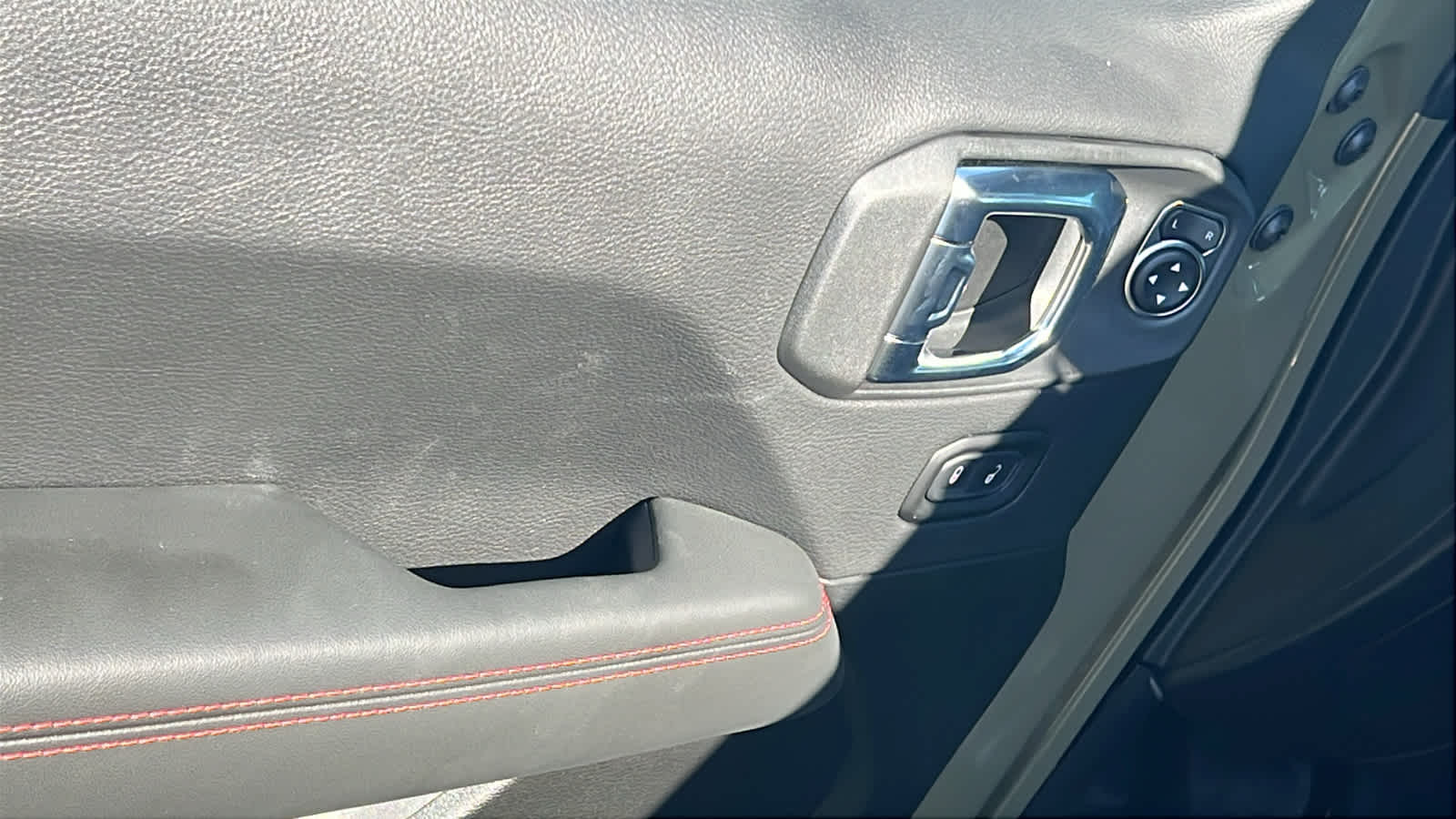 Thumbnail: 2026 Jeep Wrangler - 22