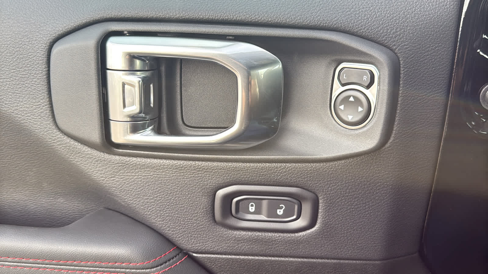 Thumbnail: 2026 Jeep Wrangler - 22