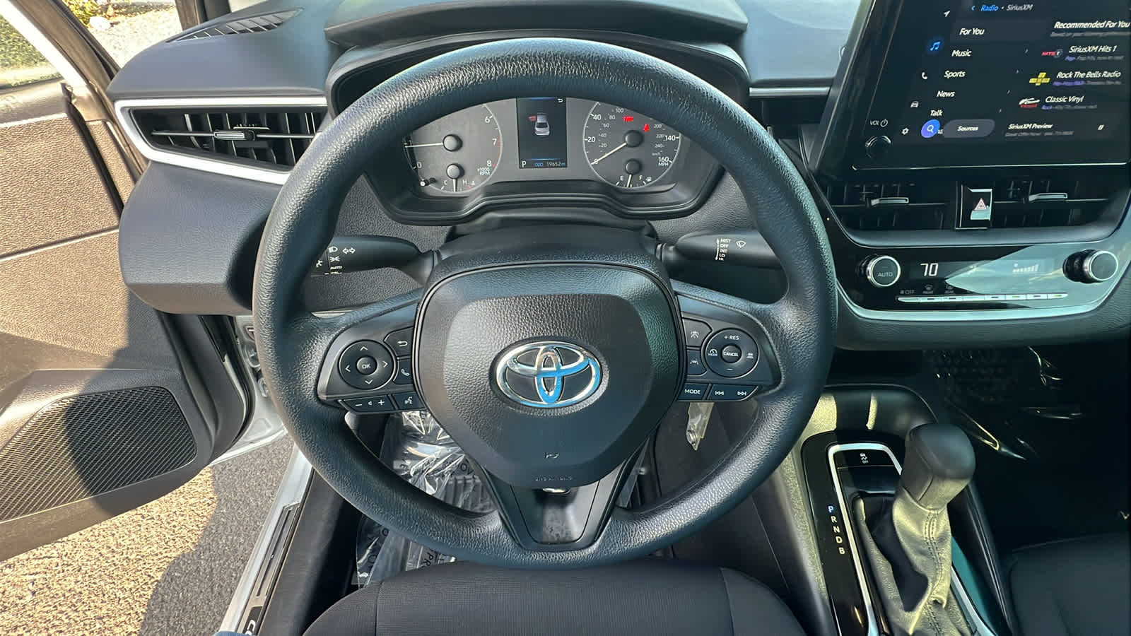 Thumbnail: 2024 Toyota Corolla - 18