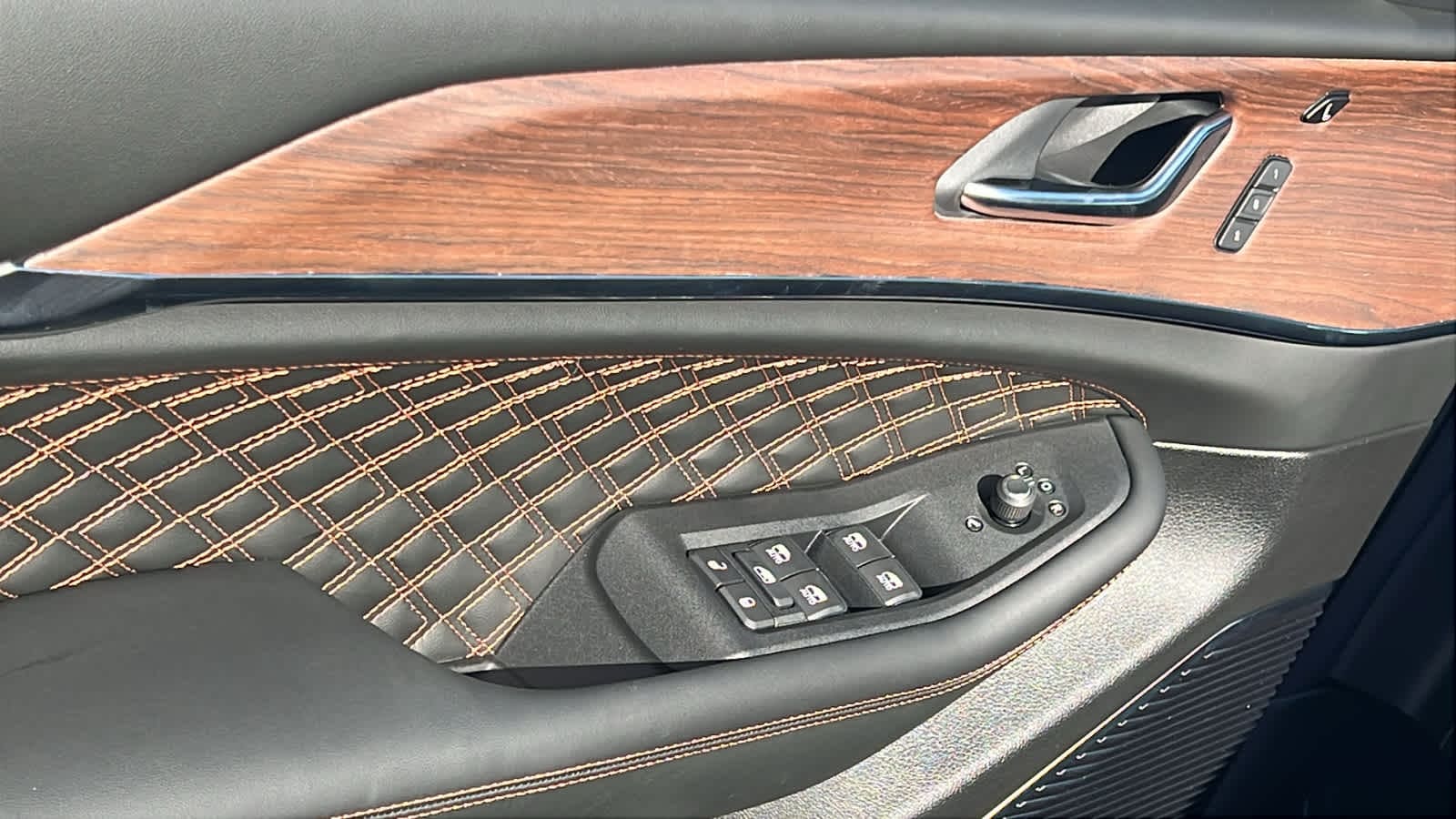 Thumbnail: 2025 Jeep Grand Cherokee - 22