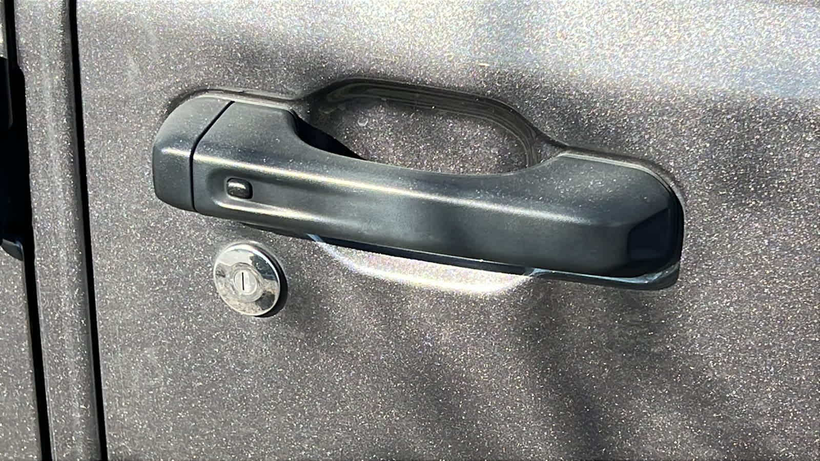 Thumbnail: 2023 Jeep Wrangler - 6