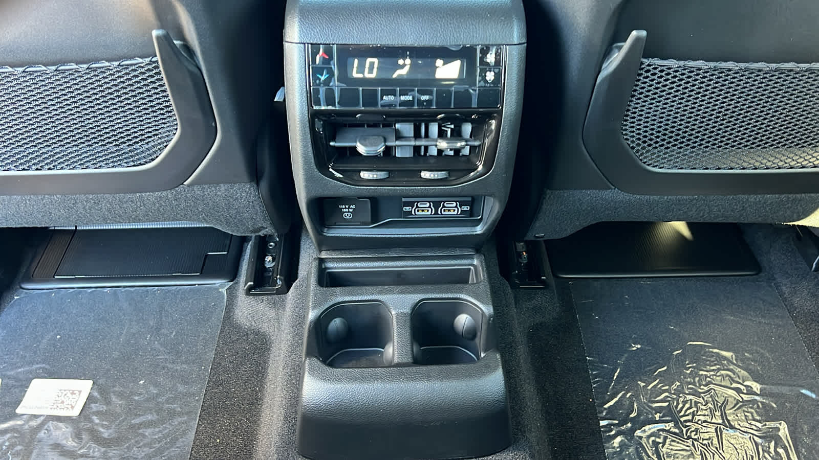 Thumbnail: 2026 Jeep Grand Cherokee L - 25