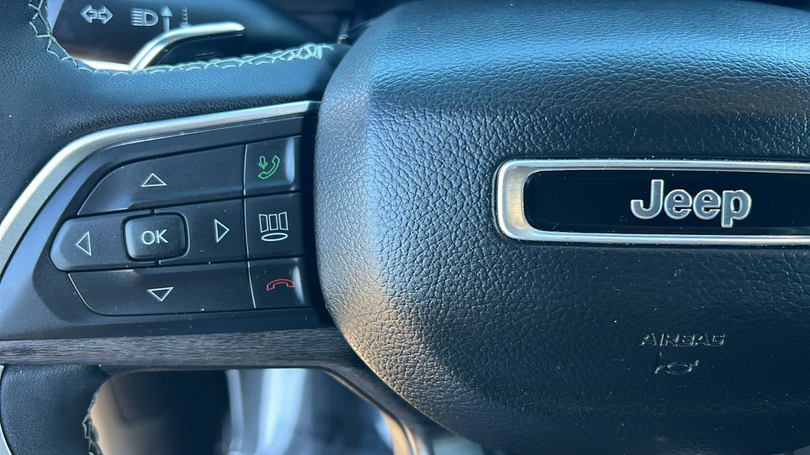 Thumbnail: 2023 Jeep Grand Cherokee - 19