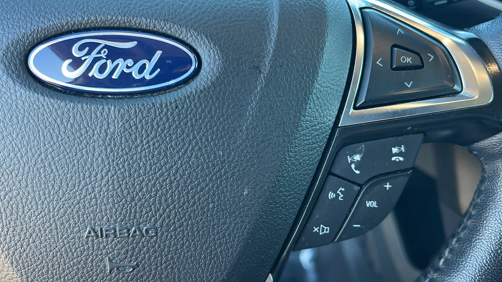 Thumbnail: 2023 Ford Edge - 20