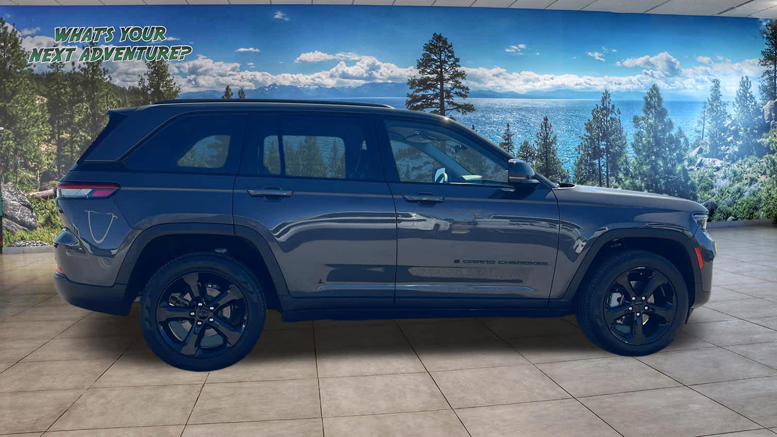 Thumbnail: 2023 Jeep Grand Cherokee - 4