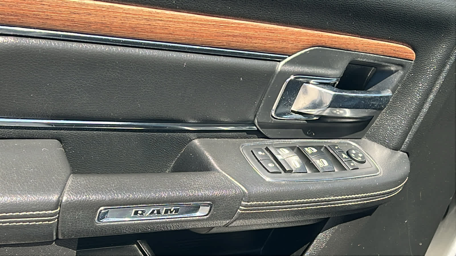Thumbnail: 2017 RAM 1500 - 21