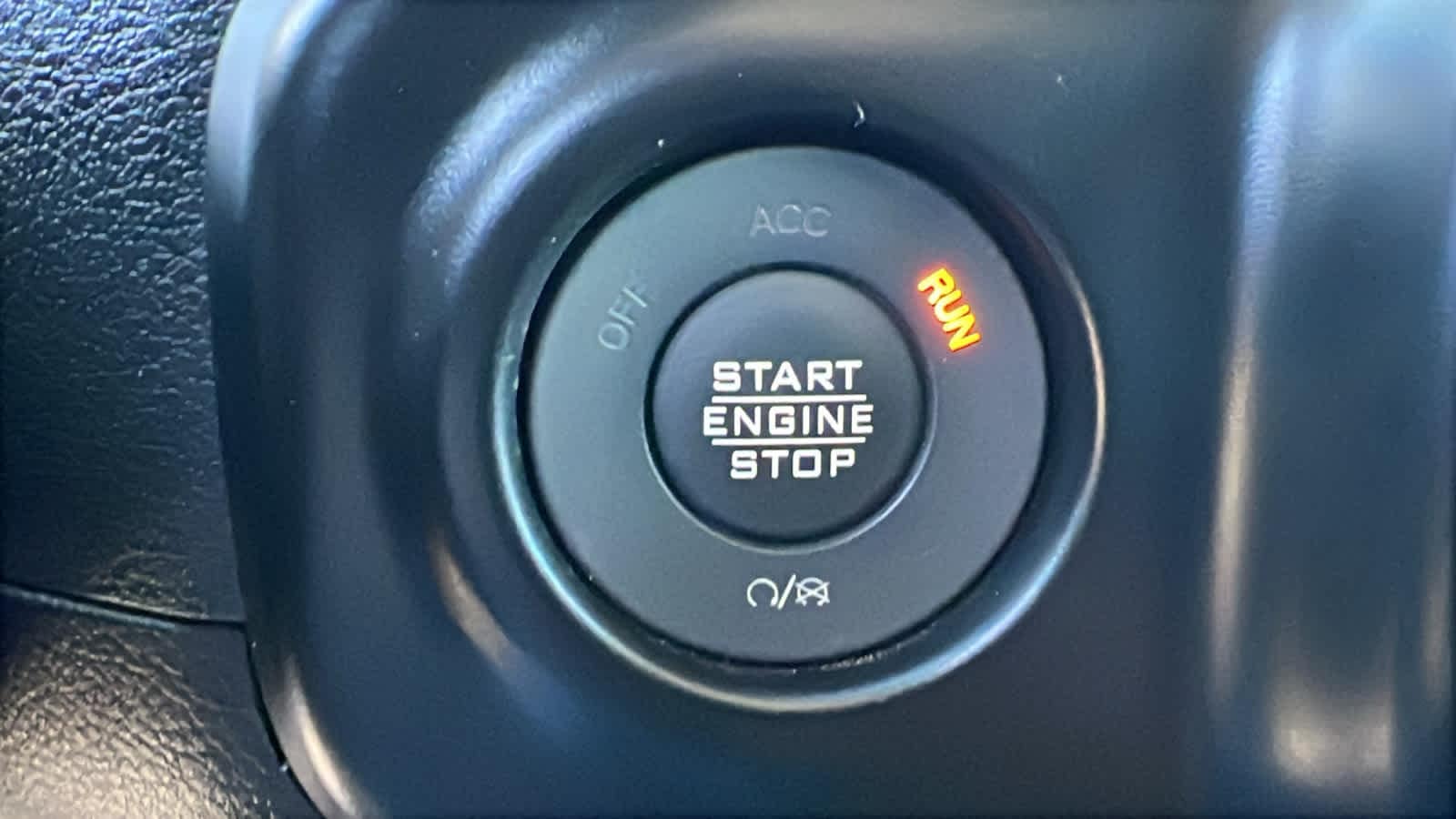 Thumbnail: 2023 Jeep Wrangler - 17