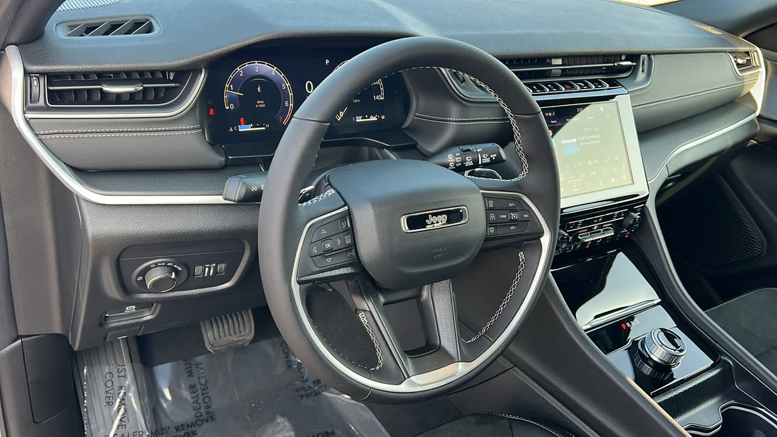 Thumbnail: 2025 Jeep Grand Cherokee L - 10